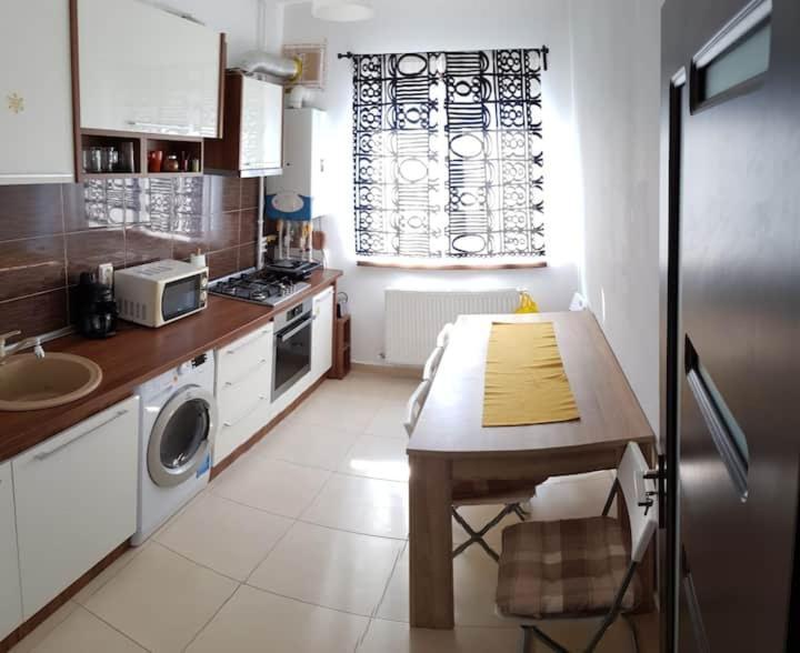 Cozy Apartment Bucharest Roşu Kültér fotó